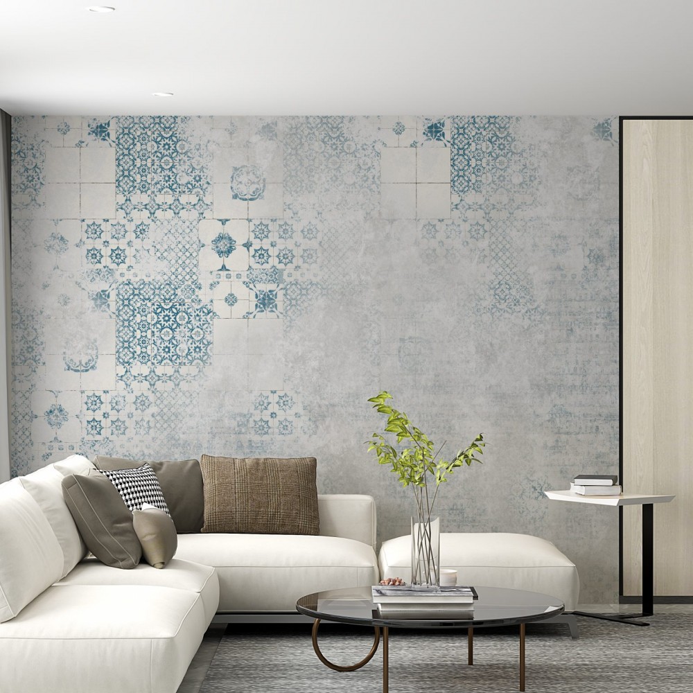 Eskitme Beton Üzerine Mavi Çini Motifli Tasarım Duvar Kağıdı