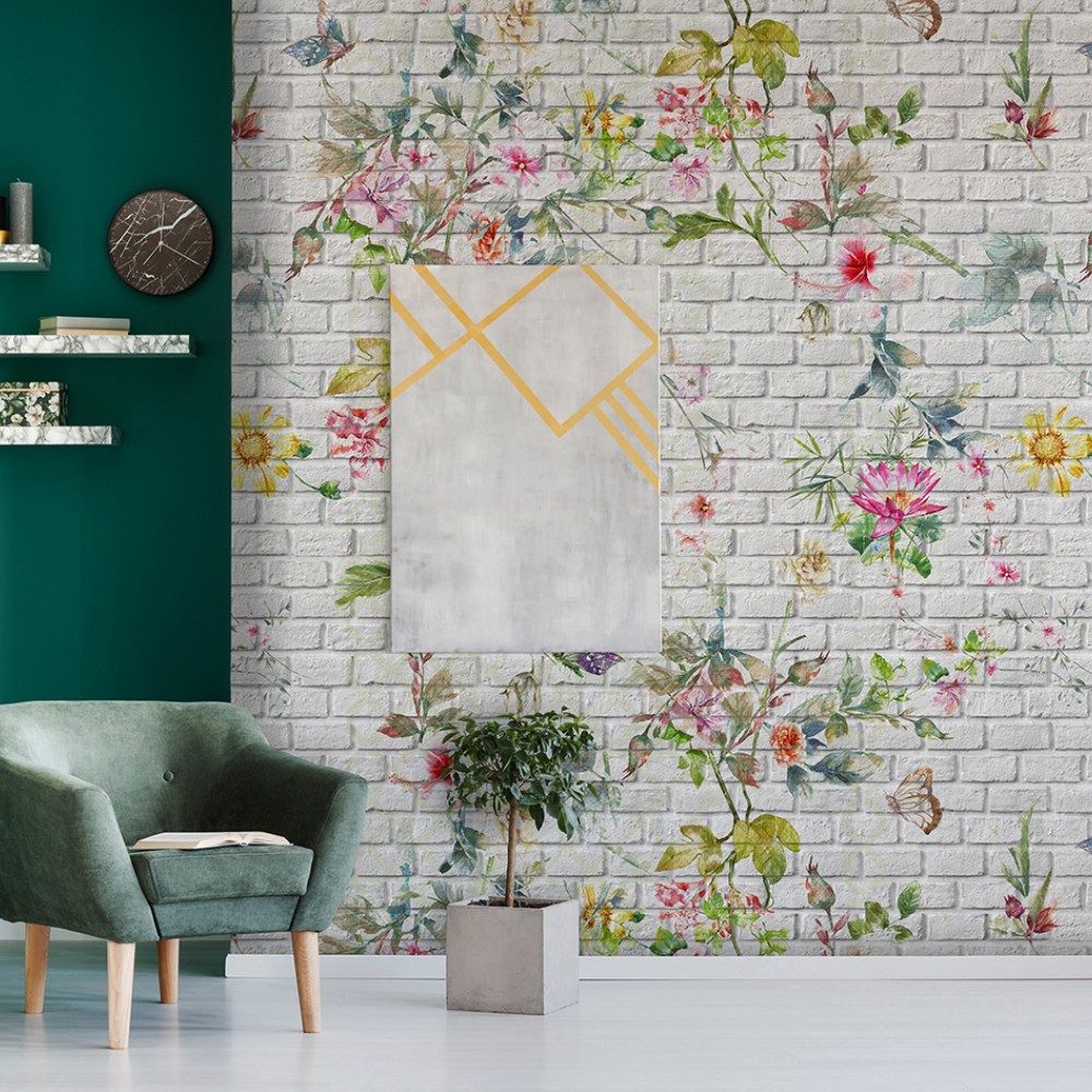 Tuğla Görünümlü Zemin Üzerine Sarmaşık Çiçek ve Kelebek Desenli Duvar Kağıdı