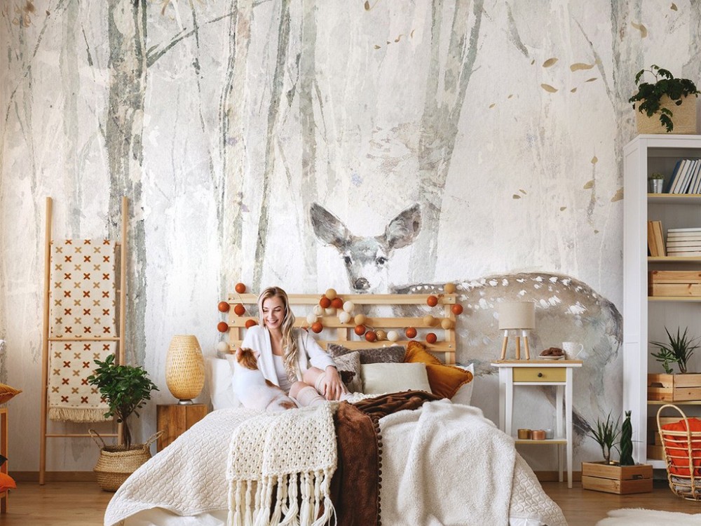 Puslu Orman Dokusu Üzerine Sanatsal Geyik İllüstrasyonlu Duvar Kağıdı