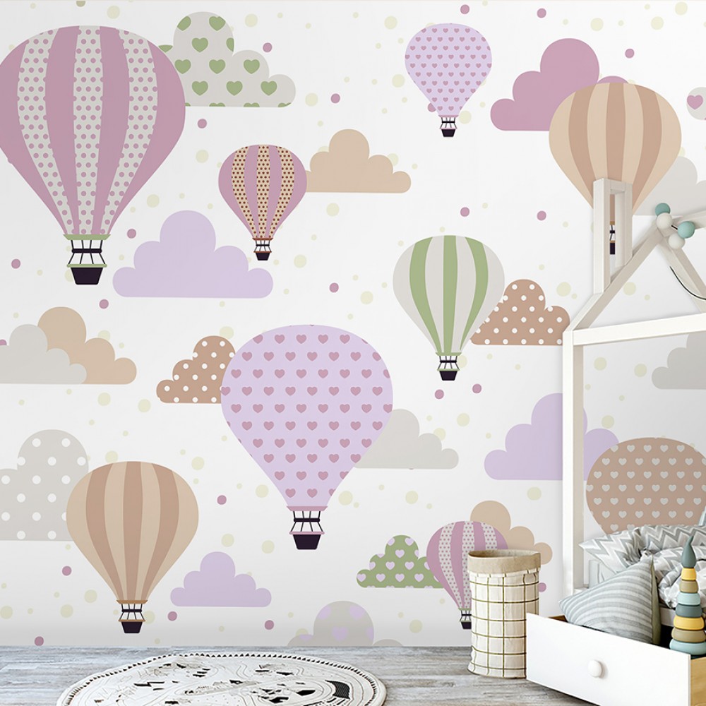Pastel Tonlarda Bulutlar ve Uçan Balonlar Tasarım Duvar Kağıdı