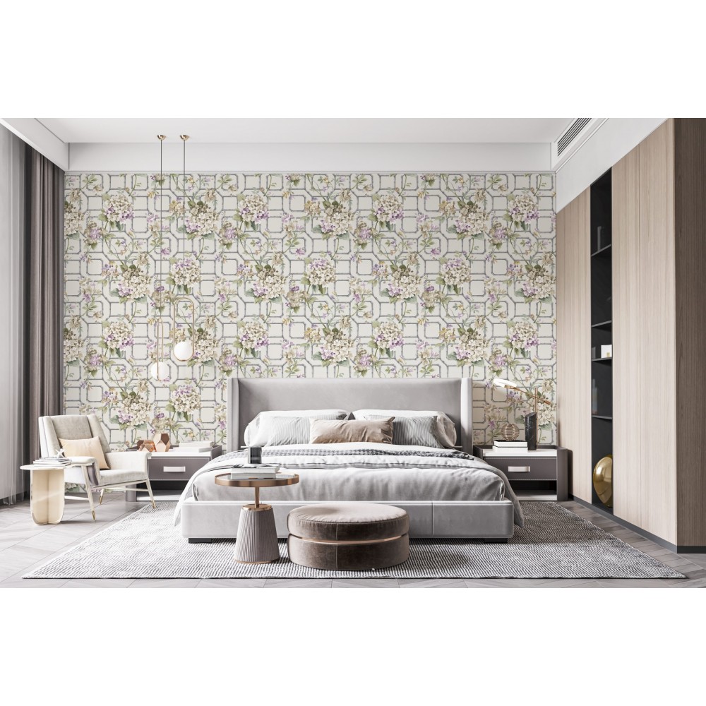 Şık Çizgisel Zemin Üzerine Lila ve Krem Çiçekli Duvar Kağıdı