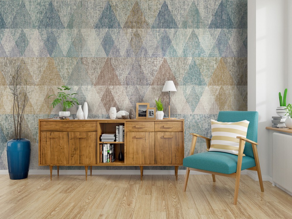 Kanvas Dokulu ve Çok Renkli Üçgen Desenli Modern Duvar Kağıdı