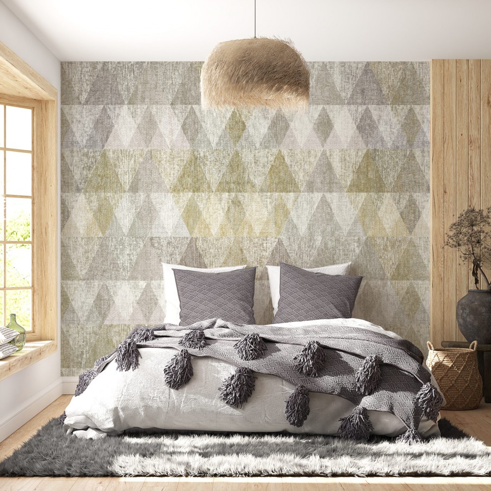 Kanvas Dokulu Vizon ve Zeytin Yeşili Geometrik Üçgen Desenli Duvar Kağıdı