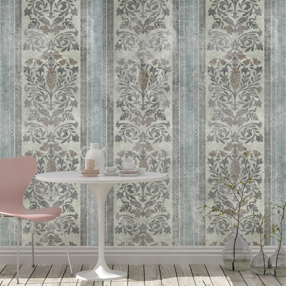 Dikey Çizgili Barok Desenli ve Eskitme Dokulu Duvar Kağıdı